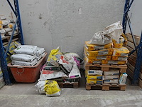 Diverse bouwmaterialen - afbeelding 1 van  9