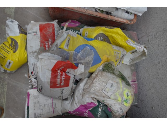 Diverse bouwmaterialen - afbeelding 6 van  9