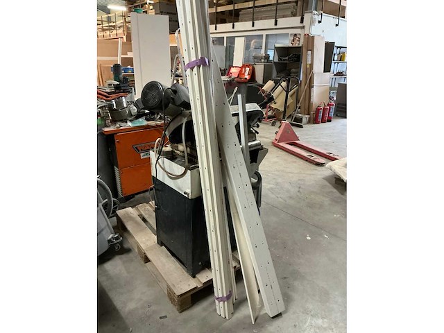 Diverse bouwmaterialen - afbeelding 6 van  15