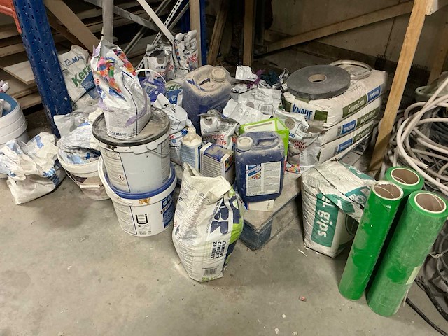 Diverse bouwmaterialen - afbeelding 1 van  15