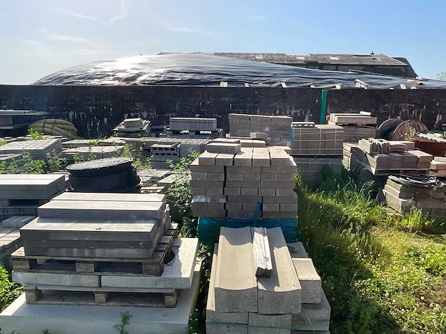Diverse bouwmaterialen - afbeelding 1 van  18