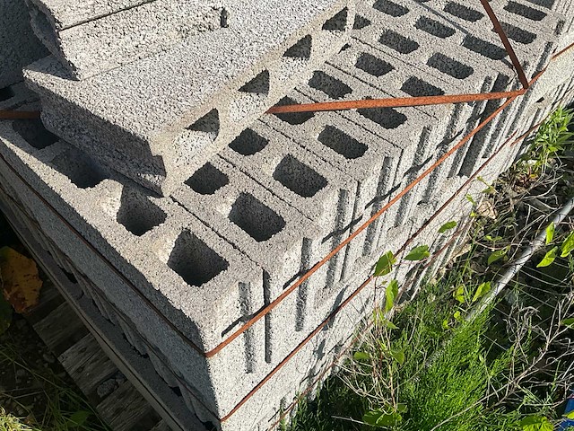 Diverse bouwmaterialen - afbeelding 10 van  18