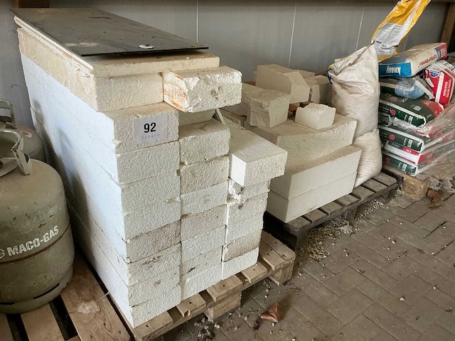 Diverse bouwmaterialen - afbeelding 5 van  12