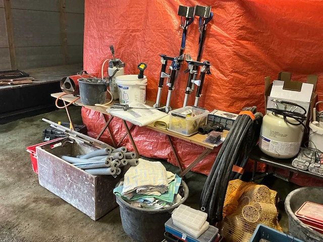 Diverse bouwmaterialen - afbeelding 18 van  28