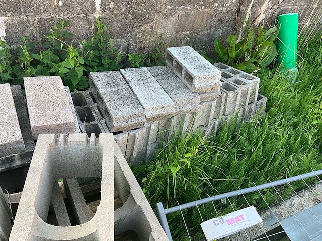 Diverse bouwmaterialen - afbeelding 3 van  4