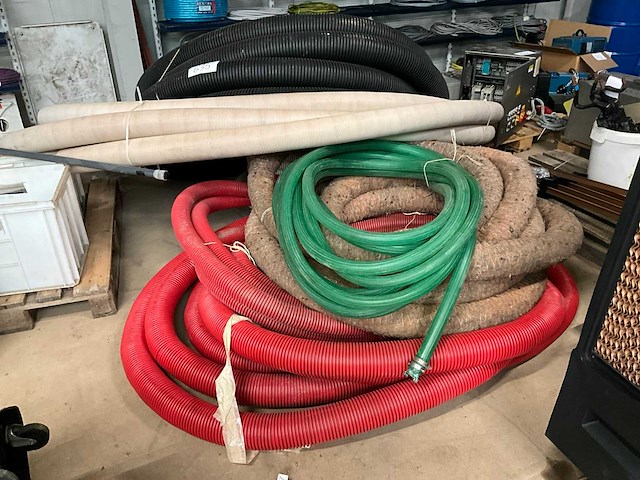 Diverse buis en slang - afbeelding 1 van  3