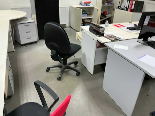 Diverse bureaus (5x) - afbeelding 6 van  7