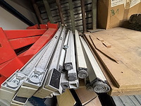 Diverse bureau's - afbeelding 5 van  5