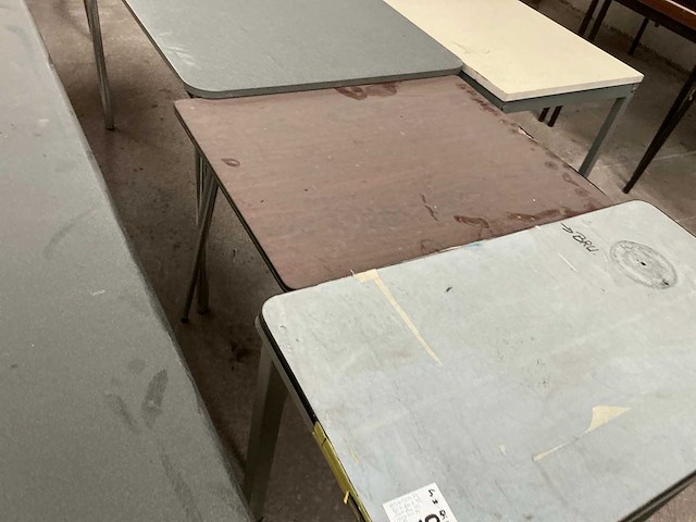 Diverse bureautafel (4x) - afbeelding 3 van  4
