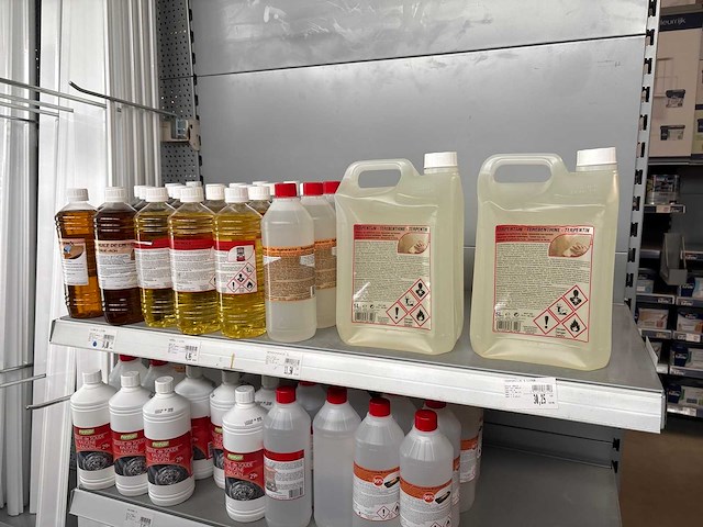 Diverse bussen tinners, methanol, petrol (64x) - afbeelding 3 van  10