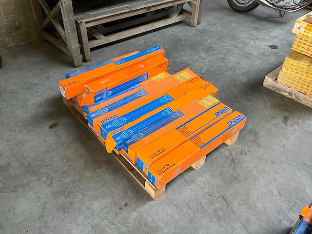 Diverse cardan assen / aandrijfassen - afbeelding 1 van  6