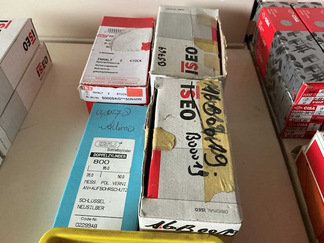 Diverse cilinder sloten met 3 sleutels (6x) - afbeelding 2 van  2