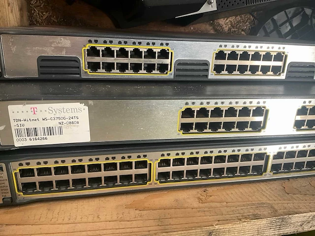 Diverse cisco systems catalyst 3750 netwerkswitches (3x) - afbeelding 2 van  7