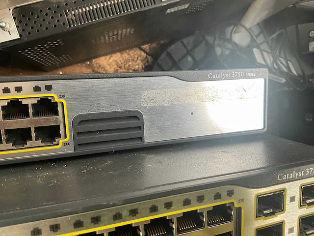 Diverse cisco systems catalyst 3750 netwerkswitches (3x) - afbeelding 3 van  7