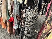 Diverse cocktailjurken/sets (118x) - afbeelding 13 van  105