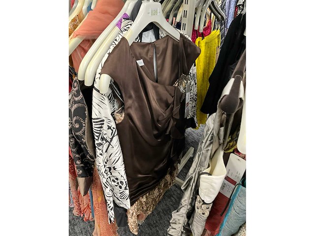 Diverse cocktailjurken/sets (118x) - afbeelding 32 van  105