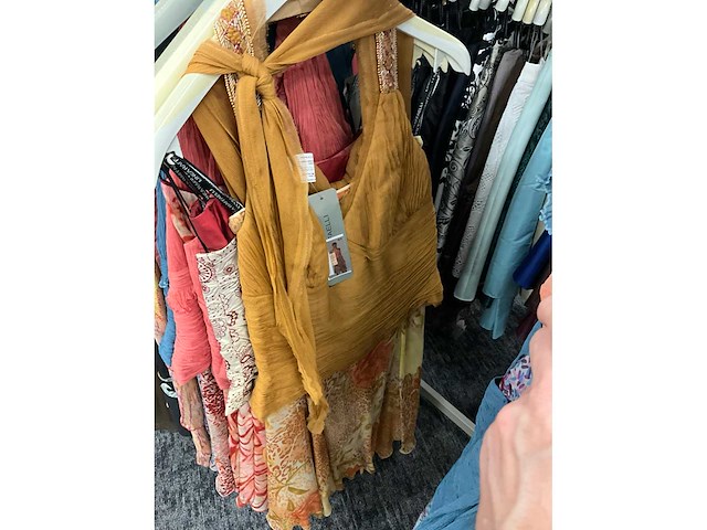 Diverse cocktailjurken/sets (118x) - afbeelding 37 van  105