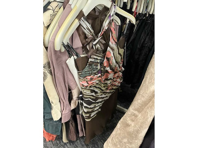 Diverse cocktailjurken/sets (118x) - afbeelding 48 van  105