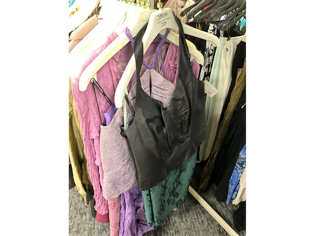 Diverse cocktailjurken/sets (118x) - afbeelding 67 van  105