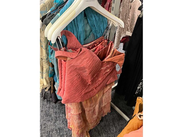 Diverse cocktailjurken/sets (118x) - afbeelding 86 van  105