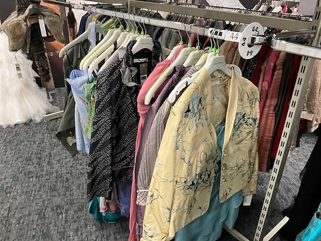 Diverse cocktailjurken/sets (118x) - afbeelding 92 van  105