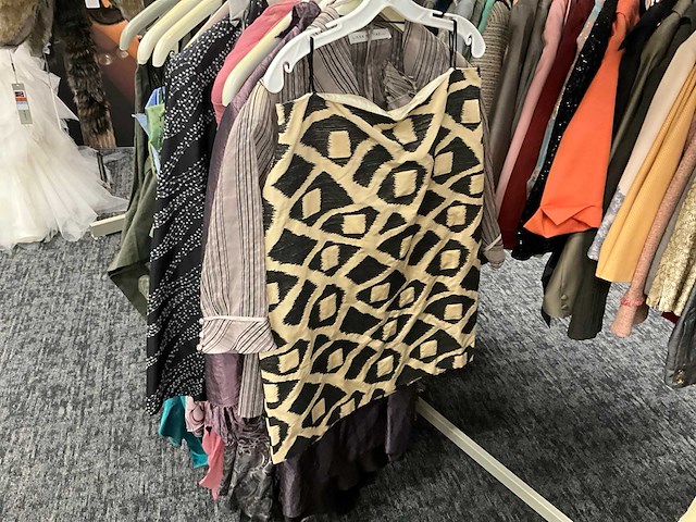 Diverse cocktailjurken/sets (118x) - afbeelding 94 van  105