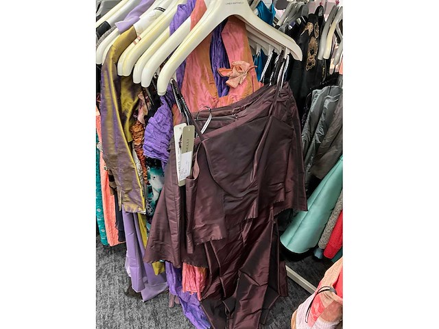 Diverse cocktailjurken/sets (173x) - afbeelding 3 van  134