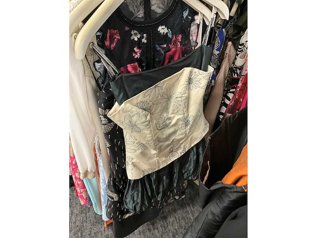 Diverse cocktailjurken/sets (173x) - afbeelding 35 van  134