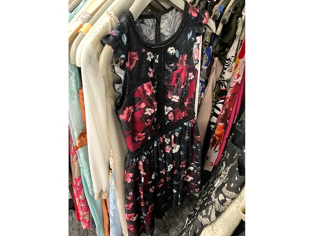 Diverse cocktailjurken/sets (173x) - afbeelding 42 van  134