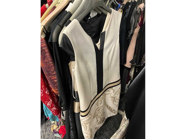 Diverse cocktailjurken/sets (173x) - afbeelding 57 van  134