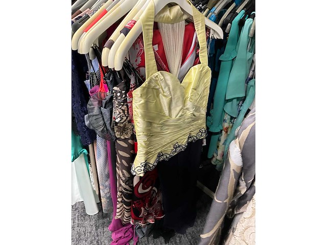 Diverse cocktailjurken/sets (173x) - afbeelding 77 van  134