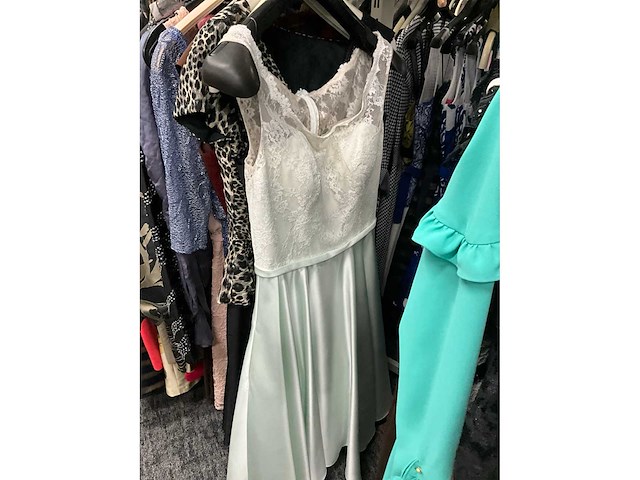 Diverse cocktailjurken/sets (173x) - afbeelding 93 van  134