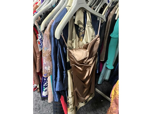 Diverse cocktailjurken/sets (173x) - afbeelding 106 van  134