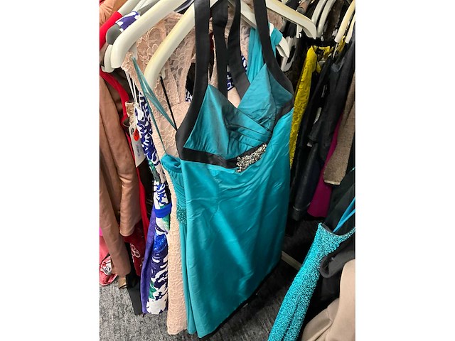 Diverse cocktailjurken/sets (173x) - afbeelding 110 van  134