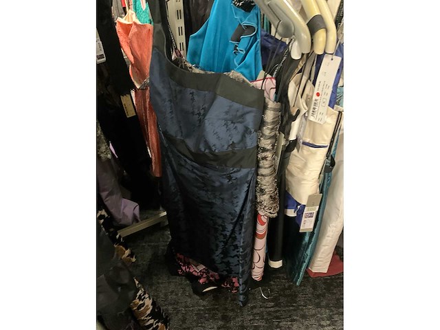 Diverse cocktailjurken/sets (173x) - afbeelding 12 van  142