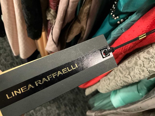 Diverse cocktailjurken/sets (173x) - afbeelding 42 van  142