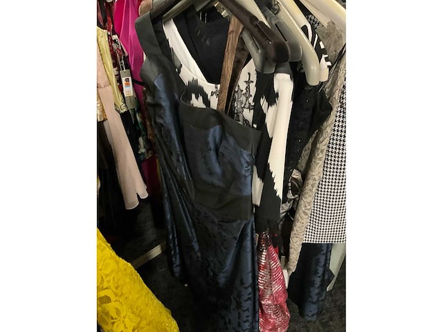 Diverse cocktailjurken/sets (173x) - afbeelding 122 van  142