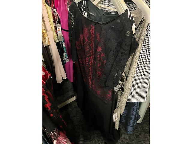 Diverse cocktailjurken/sets (173x) - afbeelding 126 van  142