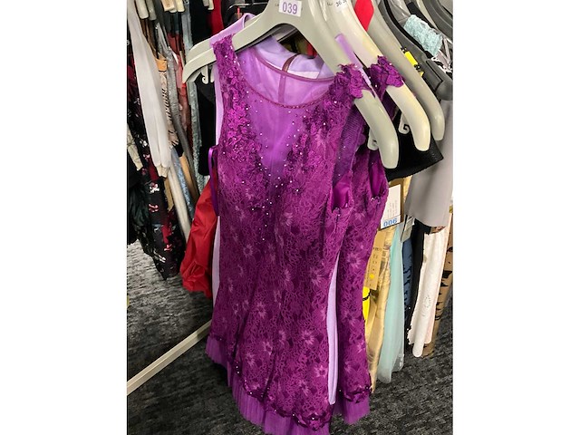 Diverse cocktailjurken/sets (173x) - afbeelding 121 van  142