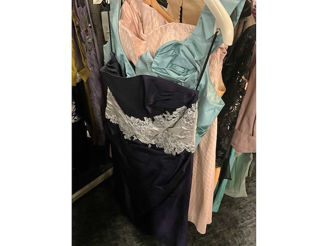 Diverse cocktailjurken/sets (173x) - afbeelding 139 van  142
