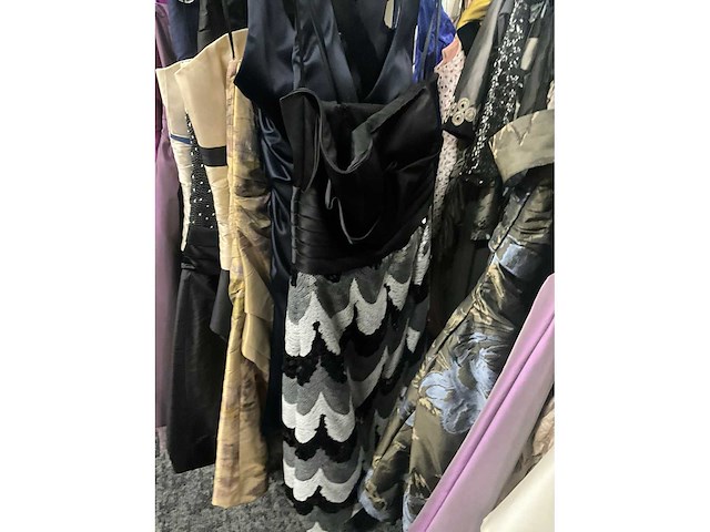 Diverse cocktailjurken/sets (173x) - afbeelding 18 van  156