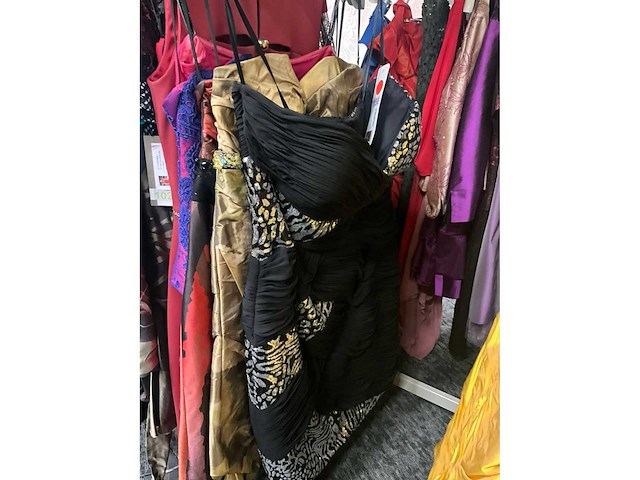 Diverse cocktailjurken/sets (173x) - afbeelding 32 van  156