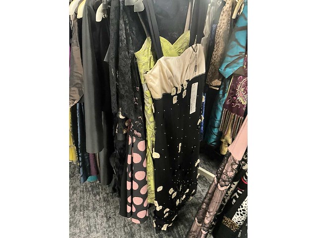 Diverse cocktailjurken/sets (173x) - afbeelding 35 van  156