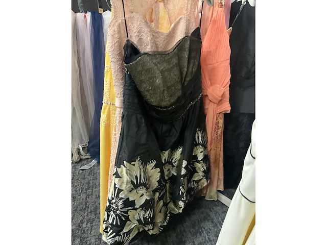 Diverse cocktailjurken/sets (173x) - afbeelding 48 van  156