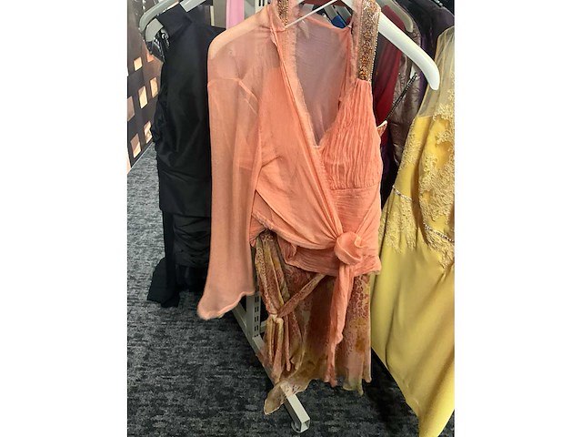 Diverse cocktailjurken/sets (173x) - afbeelding 51 van  156