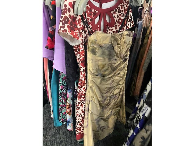 Diverse cocktailjurken/sets (173x) - afbeelding 100 van  156