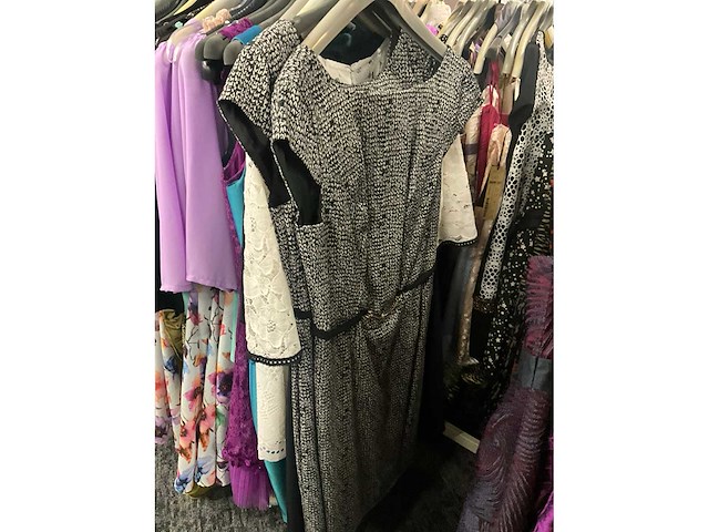 Diverse cocktailjurken/sets (173x) - afbeelding 150 van  156