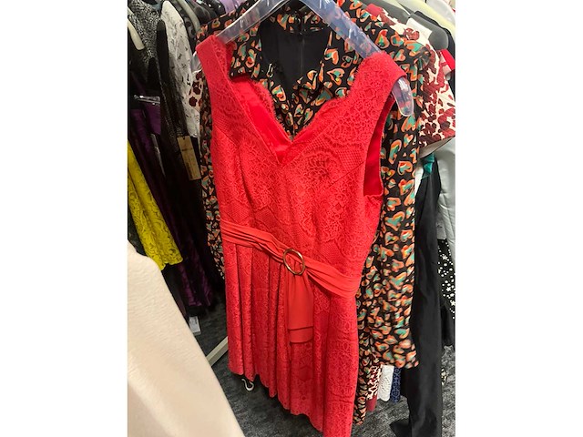 Diverse cocktailjurken/sets (173x) - afbeelding 119 van  152