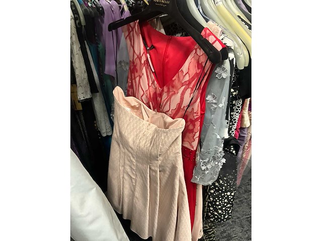 Diverse cocktailjurken/sets (173x) - afbeelding 127 van  152