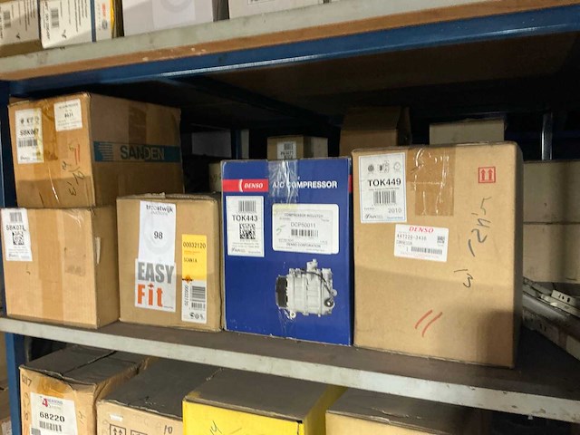 Diverse compressors (5x) - afbeelding 1 van  5